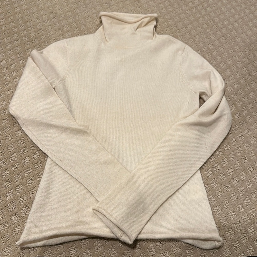 Vince cashmere turtleneck sweater